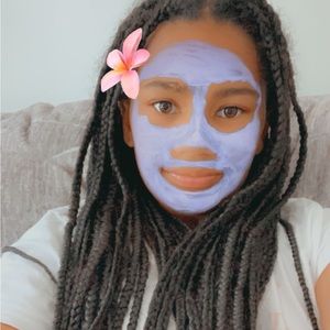 Meet your Posher, Charity